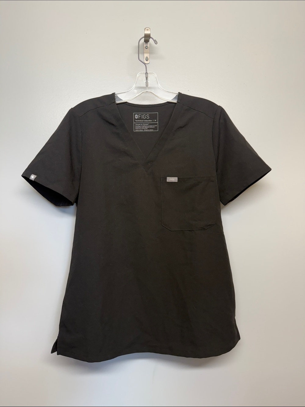 Figs Black Short Sleeve V Neck Scrub Top